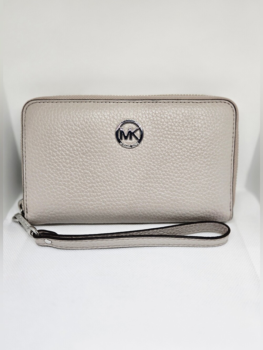 Michael Kors Pebble Leather Wristlet Wallet in Taupe